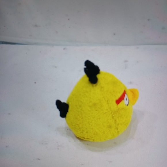 Plush Angry Bird yellow Bird plush - Picture 3 of 5